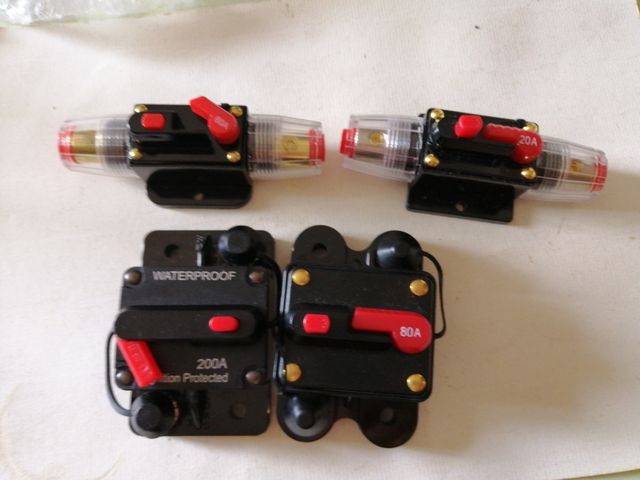 Disyuntor de protección para coche