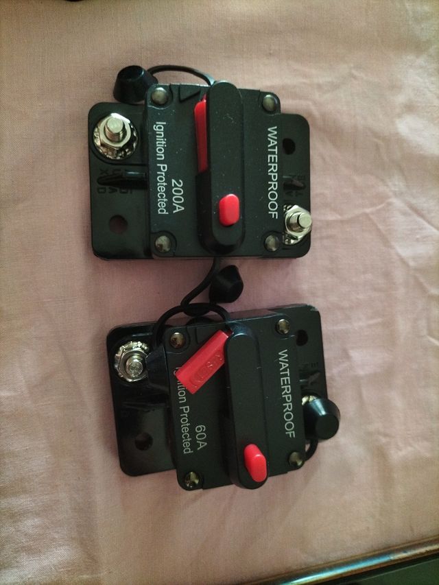 Disyuntor de protección para coche