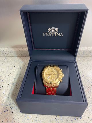 Reloj Festina oro de segunda mano en WALLAPOP