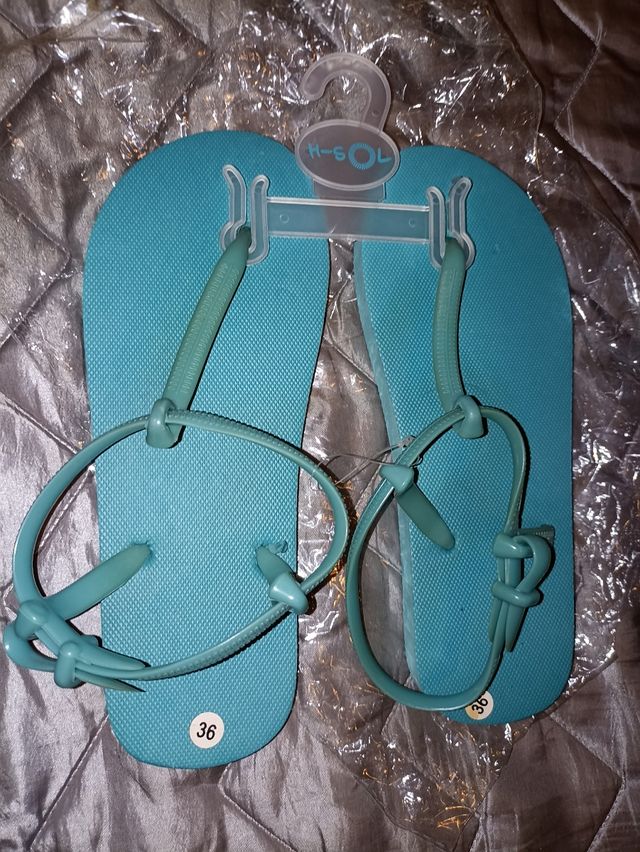 SOLO ENVÍOS  sandalias nuevas 36