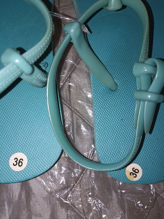 SOLO ENVÍOS  sandalias nuevas 36