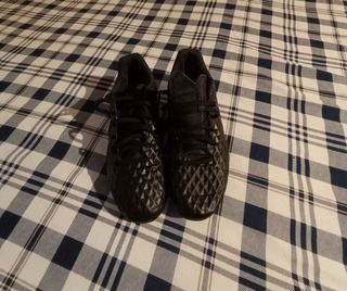Nike tiempo 40.5 de segunda mano por 30 EUR en Oviedo en WALLAPOP