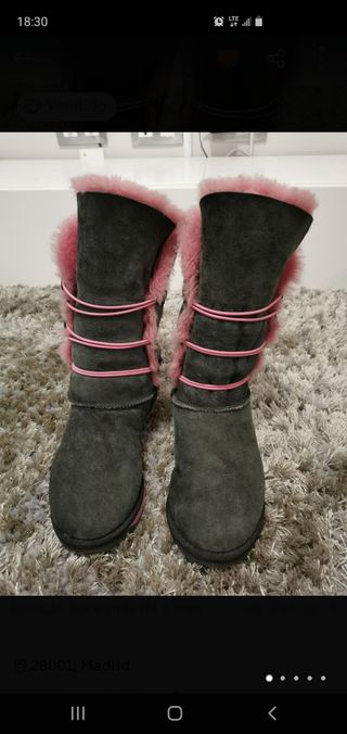 Botas UGG 39 de segunda mano por 50 EUR en Benalmádena en WALLAPOP