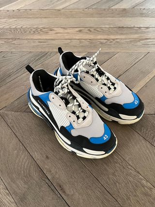 Balenciaga Triple S segunda mano en WALLAPOP