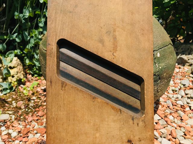 TABLA ANTIGUA DE COCINA CON CORTADOR