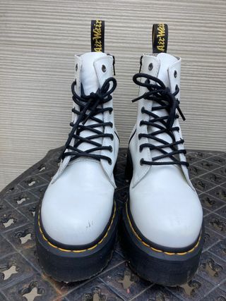 Botas Martens blancas de segunda mano en WALLAPOP
