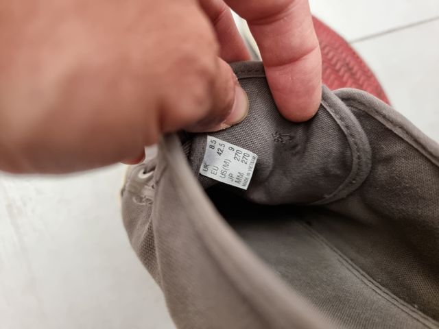 Zapatillas de verano HH, talla 42.5