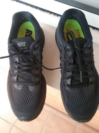 Botines hombre running Nike de segunda mano por 20 EUR en Mairena del  Aljarafe en WALLAPOP