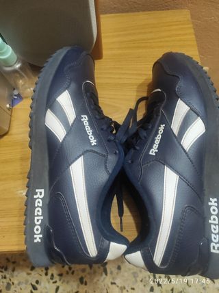 Bambas Reebok 44 de segunda mano por 20 EUR en Barcelona en WALLAPOP