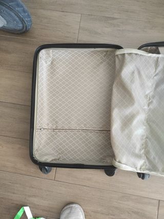 Maleta de cabina 55×40x20 cm de segunda mano por 45 EUR en Valencia en  WALLAPOP