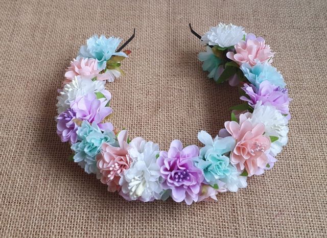 Corona flores tonos pastel