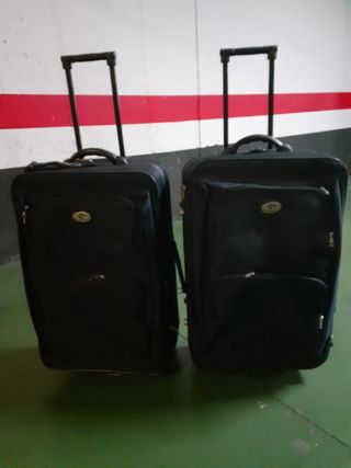Juego de dos Maletas viaje grandes. de segunda mano por 60 EUR en Zaragoza  en WALLAPOP
