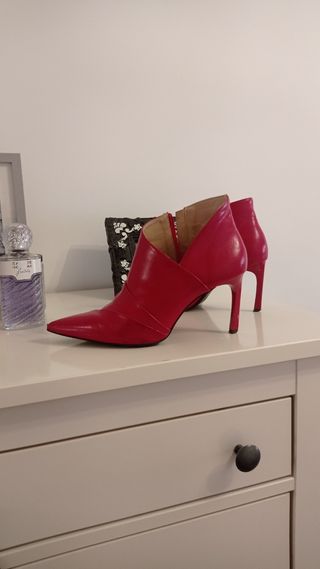 Botin Rojo Zara Sale, 57% OFF | www.autoescolaurgell.com