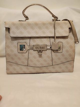 Maletín Guess de segunda mano en WALLAPOP