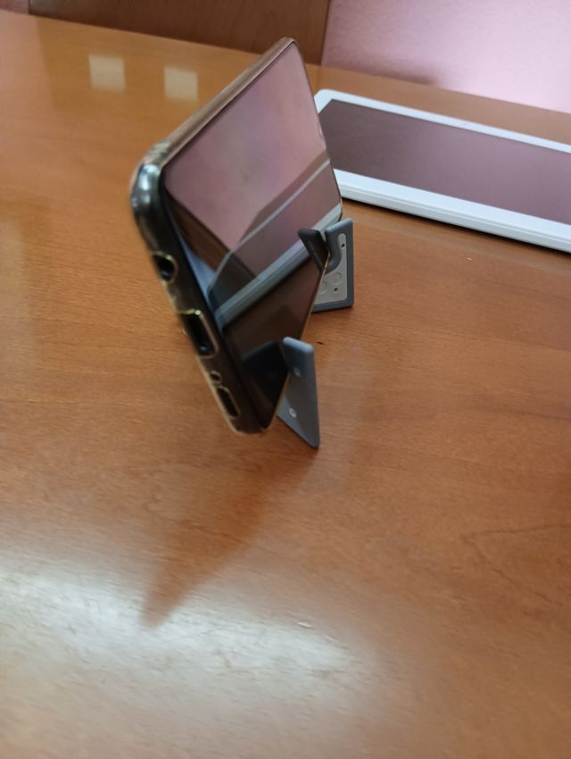 Soporte para móviles y tablets de calidad