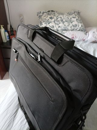 Bolso de documentos thinkpad de segunda mano por 40 EUR en Madrid en  WALLAPOP