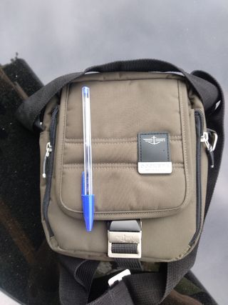 Bolso bandolera dockers de segunda mano por 15 EUR en Madrid en WALLAPOP