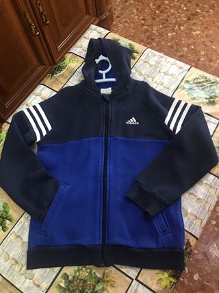 Chándal Adidas Réplica con capucha rojo y negro, nueva colección | Tienda  Monísima