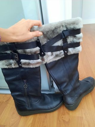 Botas geox con pelo de segunda mano por 50 EUR en Pozuelo de Alarcón en  WALLAPOP