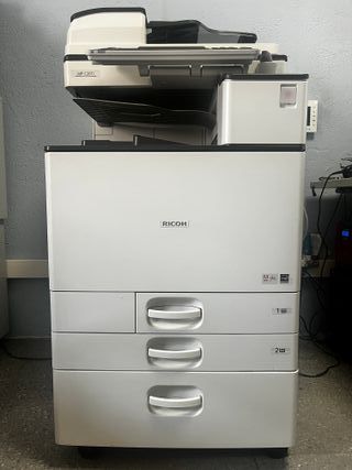 Impresora laser color de segunda mano en Rivas-Vaciamadrid en WALLAPOP