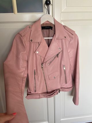 Chaqueta de cuero rosa Zara sin usar casi de segunda mano por 22 EUR en  Elexalde en WALLAPOP