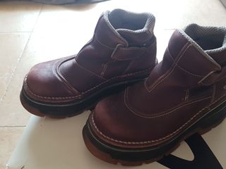 Botas ART PLATAFORMA de segunda mano por 75 EUR en Mataró en WALLAPOP