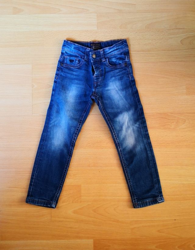 8 prendas ropa niño 4-6 años