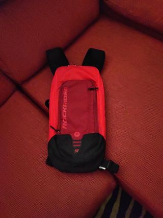 Mochila hidratación running de segunda mano en WALLAPOP