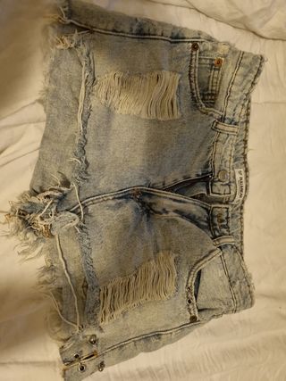 Tejanos cortos S de segunda mano por 5 EUR en Reus en WALLAPOP