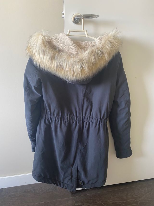 Abrigo de color azul