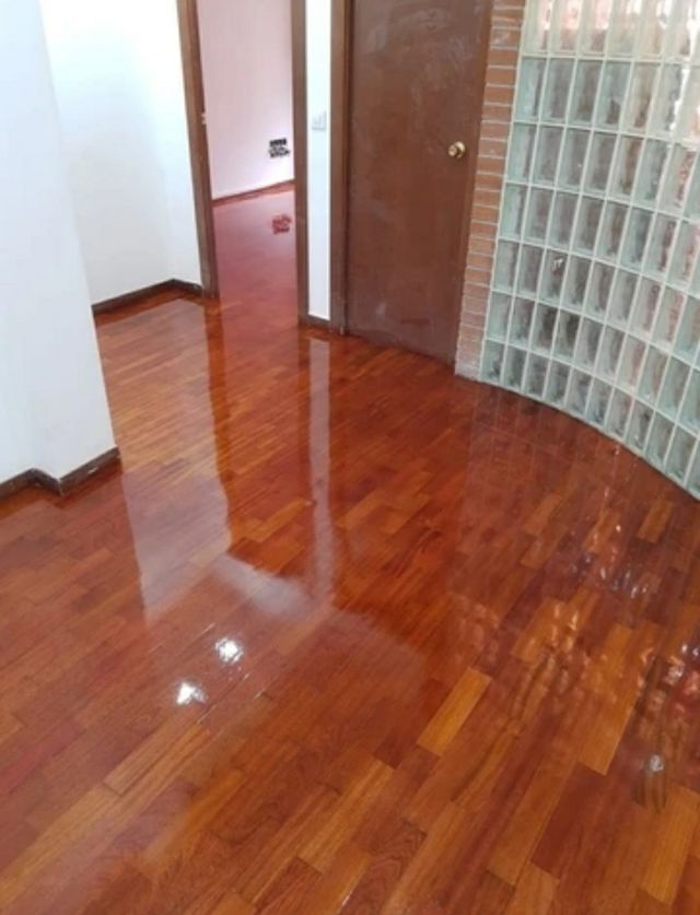 tarima ,rodapie y puertas