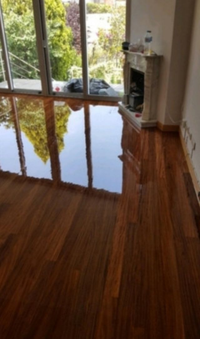 tarima ,rodapie y puertas