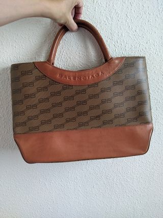 Bolso Balenciaga de segunda mano por 90 EUR en Madrid en WALLAPOP