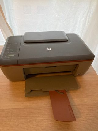 Impresora hp deskjet 2510 de segunda mano por 10 EUR en Madrid en WALLAPOP