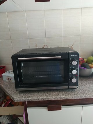 El nuevo horno eléctrico que Lidl va a agotar en horas: cuesta 64 euros y  asa hasta pollos