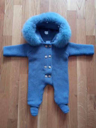 Buzo Pangasa azul petróleo 3 meses de segunda mano por 40 EUR en Alfaro en  WALLAPOP