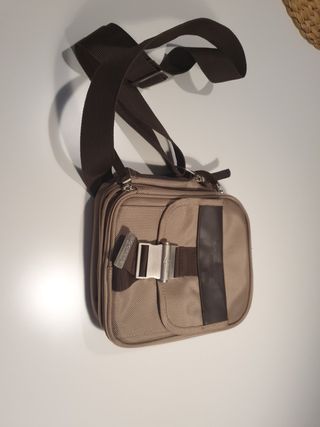 Bandolera, bolso hombre Dockers de segunda mano por 15 EUR en Alicante en  WALLAPOP
