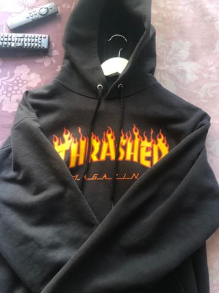 Sudadera Trasher de segunda mano en WALLAPOP