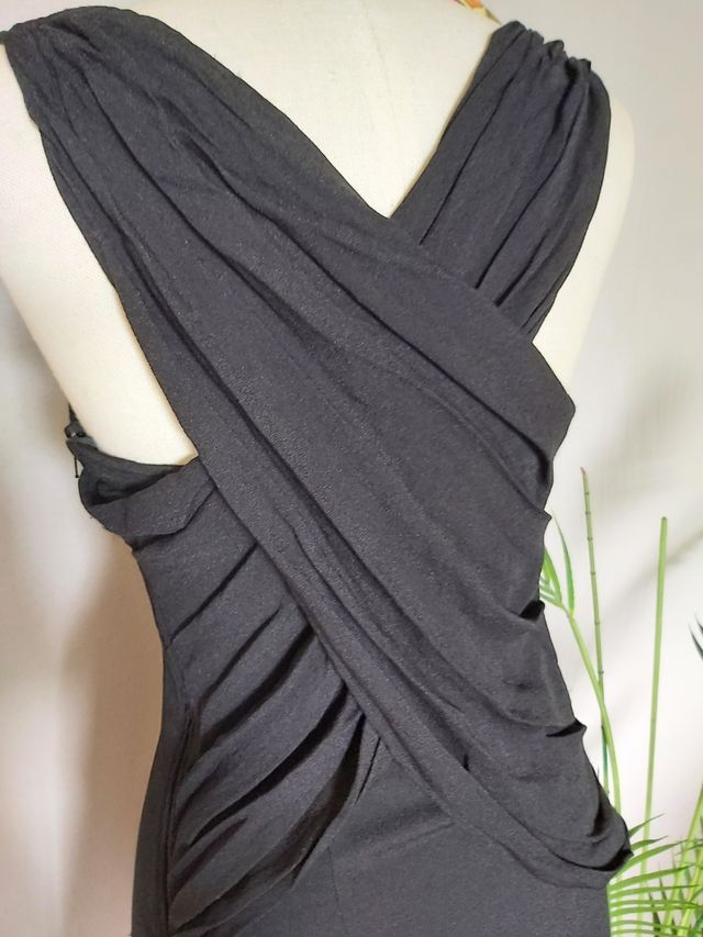 Vestido negro asimetrico de Naf Naf talla 36