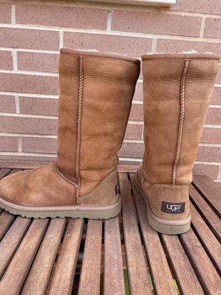 Botas UGG de segunda mano en WALLAPOP