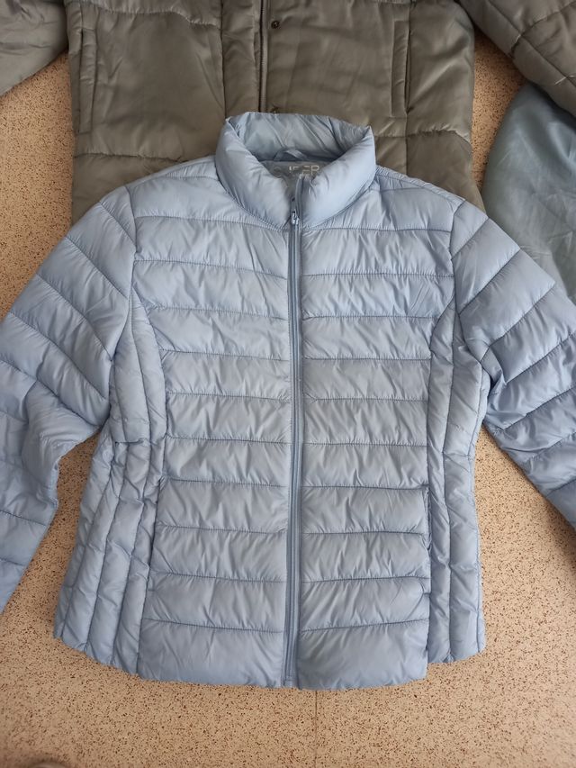 Chaquetas y abrigos impecables talla 38-40