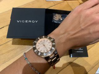 Reloj Viceroy de hombre en acero parcialmente dorado en oro, 46581-97.