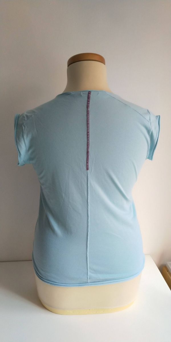 Camiseta Sisley. Talla L