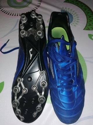 Botas de fútbol talla 43 de segunda mano en WALLAPOP