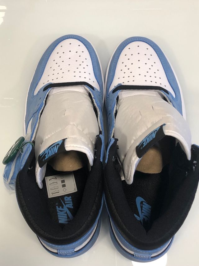 Air Jordan 1 High University Blue 47