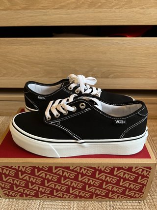 Vans plataforma talla 38 de segunda mano por 70 EUR en Sabadell en WALLAPOP