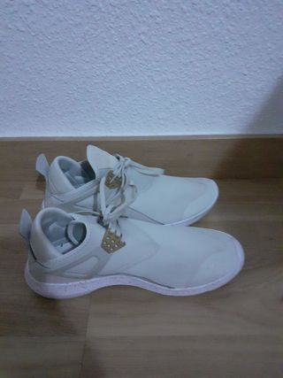 Zapatillas nike air jordan para vestir de segunda mano por 80 EUR en Puerto  de Mazarron en WALLAPOP