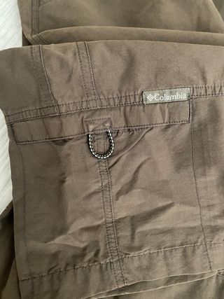 Pantalón Columbia Sportswear Company de segunda mano por 15 EUR en  Barcelona en WALLAPOP