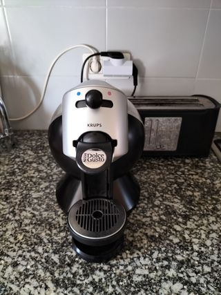 Cafetera de cápsulas de segunda mano en Badalona en WALLAPOP