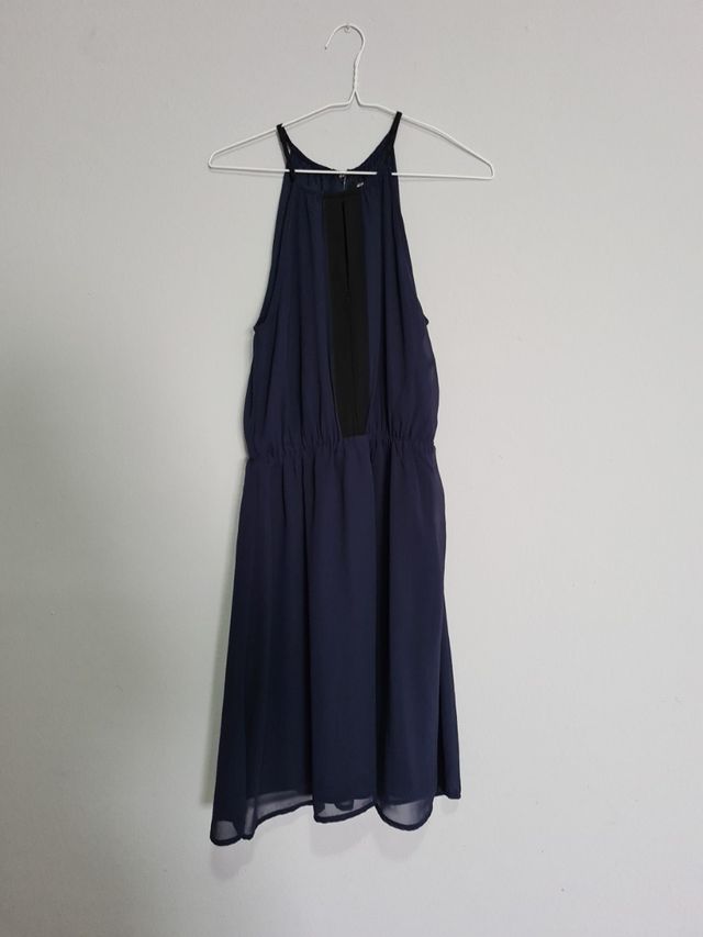vestido cuello halter